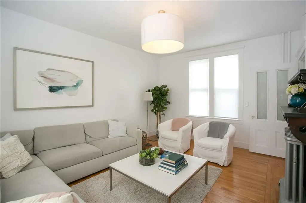 12 Poplar Street Newport RI 02840