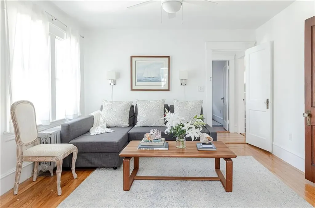 12 Poplar Street Newport RI 02840