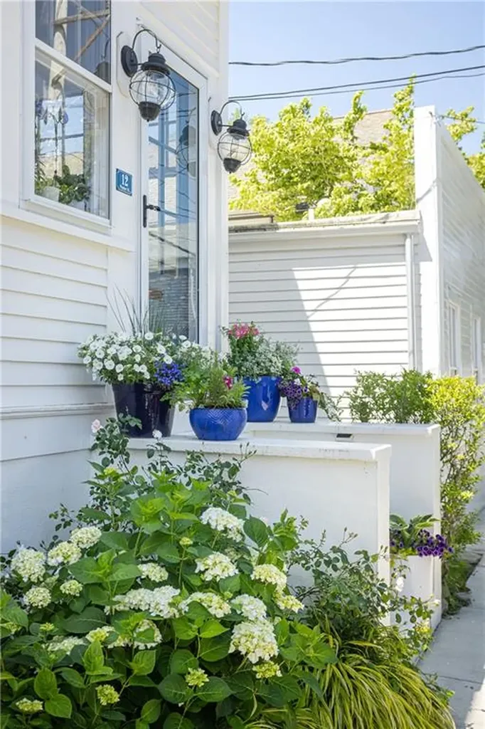 12 Poplar Street Newport RI 02840