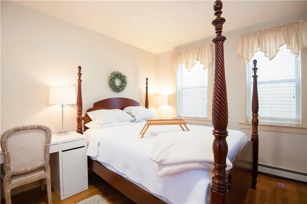 12 Poplar Street Newport RI 02840