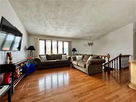 15 Palm Boulevard N Warwick RI 02888