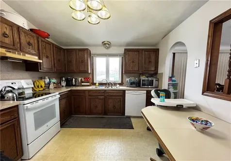 15 Palm Boulevard N Warwick RI 02888