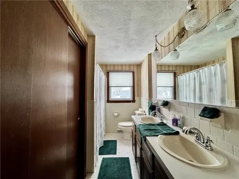 15 Palm Boulevard N Warwick RI 02888