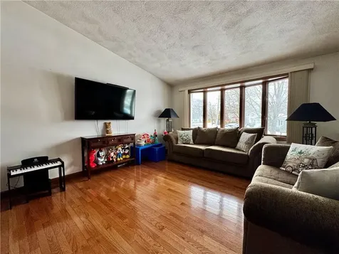 15 Palm Boulevard N Warwick RI 02888