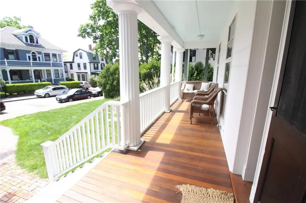 12 Bull Street Newport RI 02840
