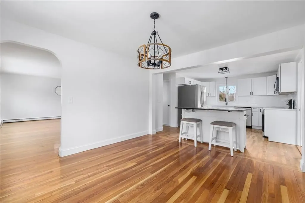 5 Woodland Avenue Coventry RI 02816