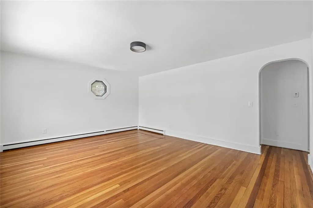 5 Woodland Avenue Coventry RI 02816