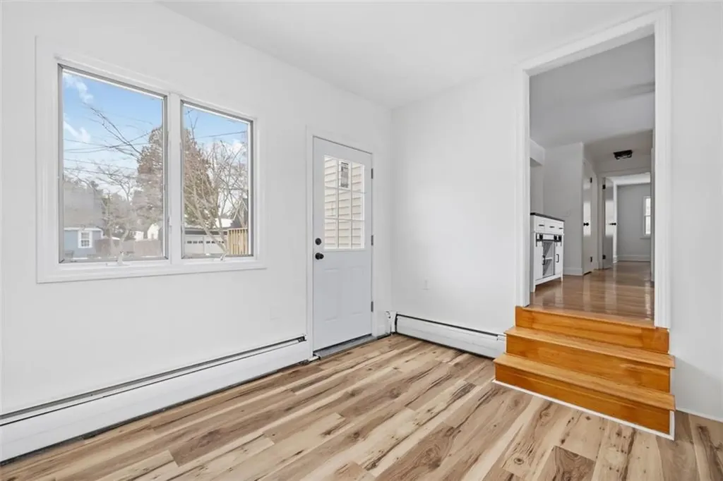 5 Woodland Avenue Coventry RI 02816