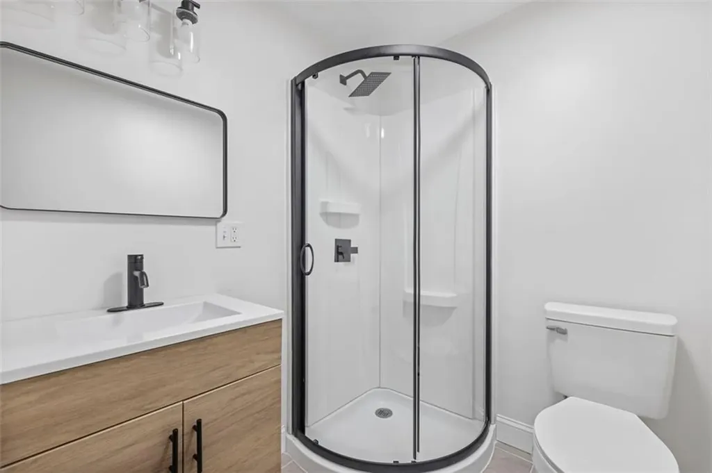 5 Woodland Avenue Coventry RI 02816