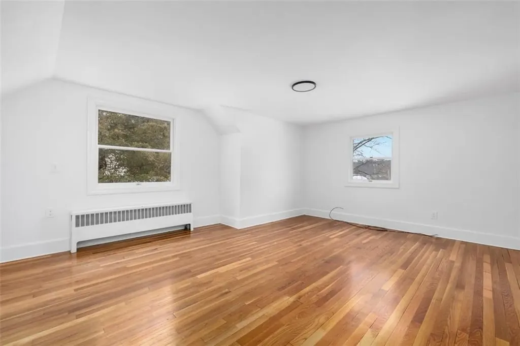 5 Woodland Avenue Coventry RI 02816