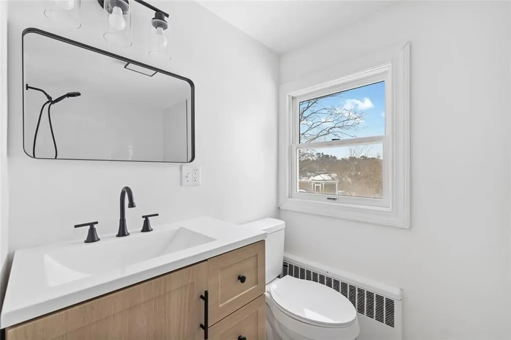 5 Woodland Avenue Coventry RI 02816