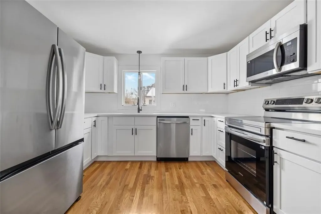 5 Woodland Avenue Coventry RI 02816