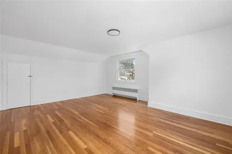 5 Woodland Avenue Coventry RI 02816