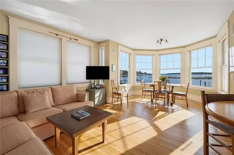 9 Hope Street Bristol RI 02809