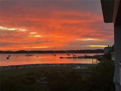 9 Hope Street Bristol RI 02809