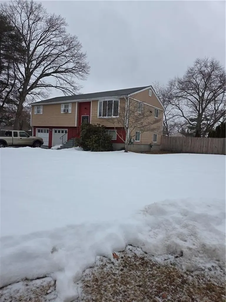 32 Longfellow Drive Coventry RI 02816