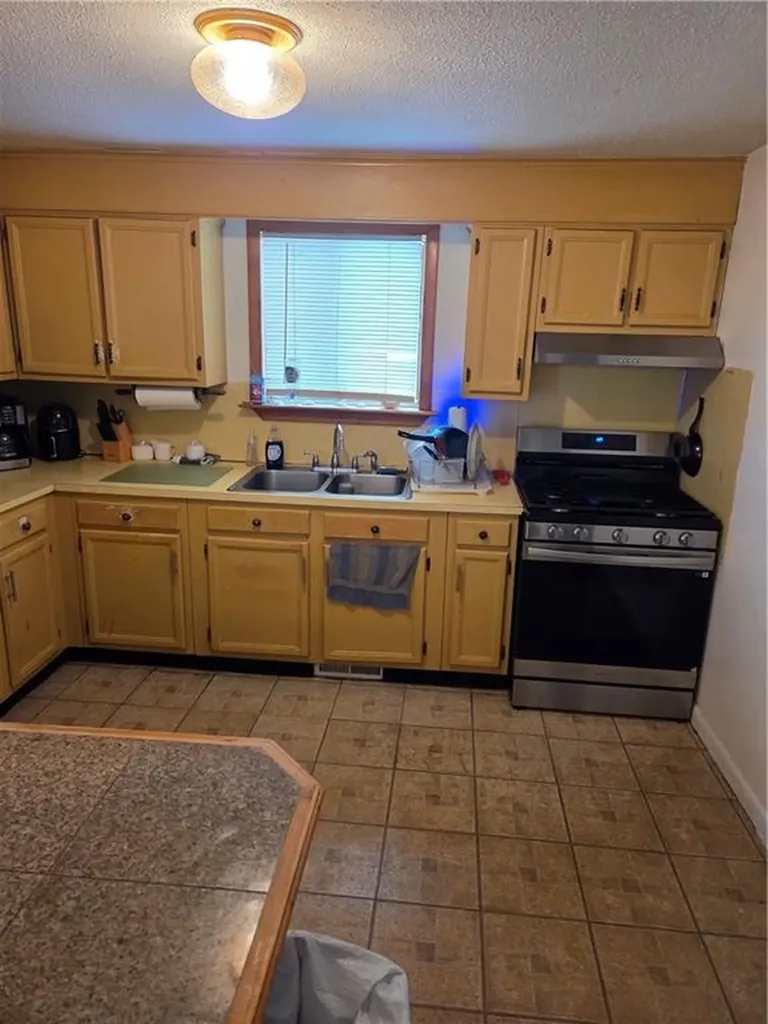 32 Longfellow Drive Coventry RI 02816