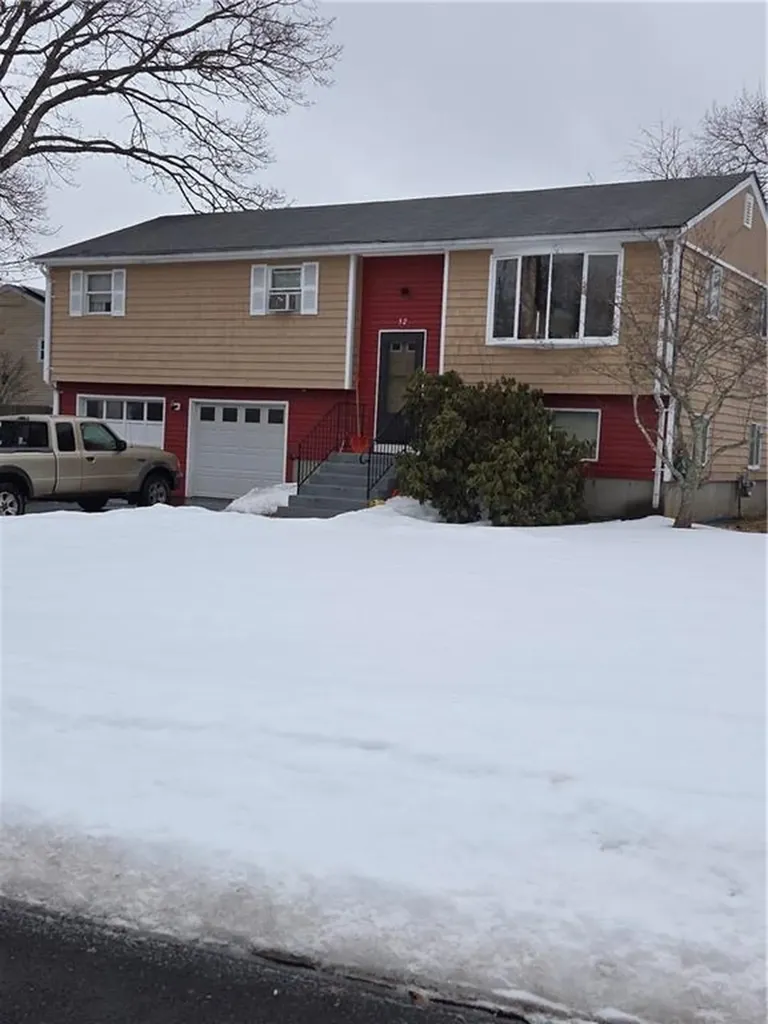 32 Longfellow Drive Coventry RI 02816