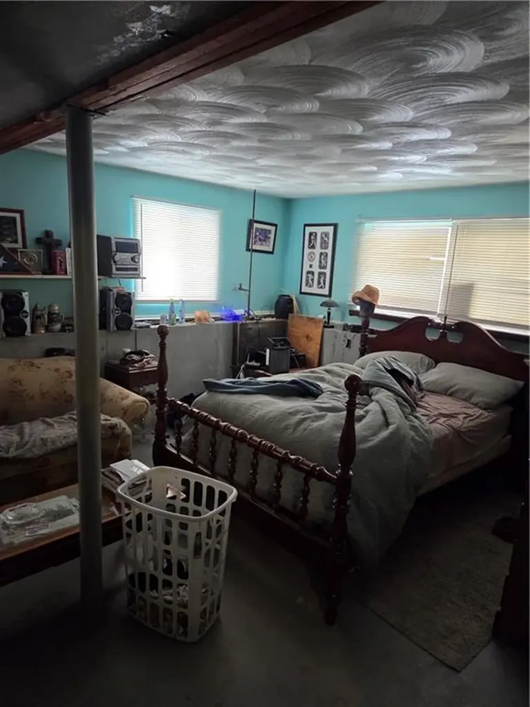 32 Longfellow Drive Coventry RI 02816