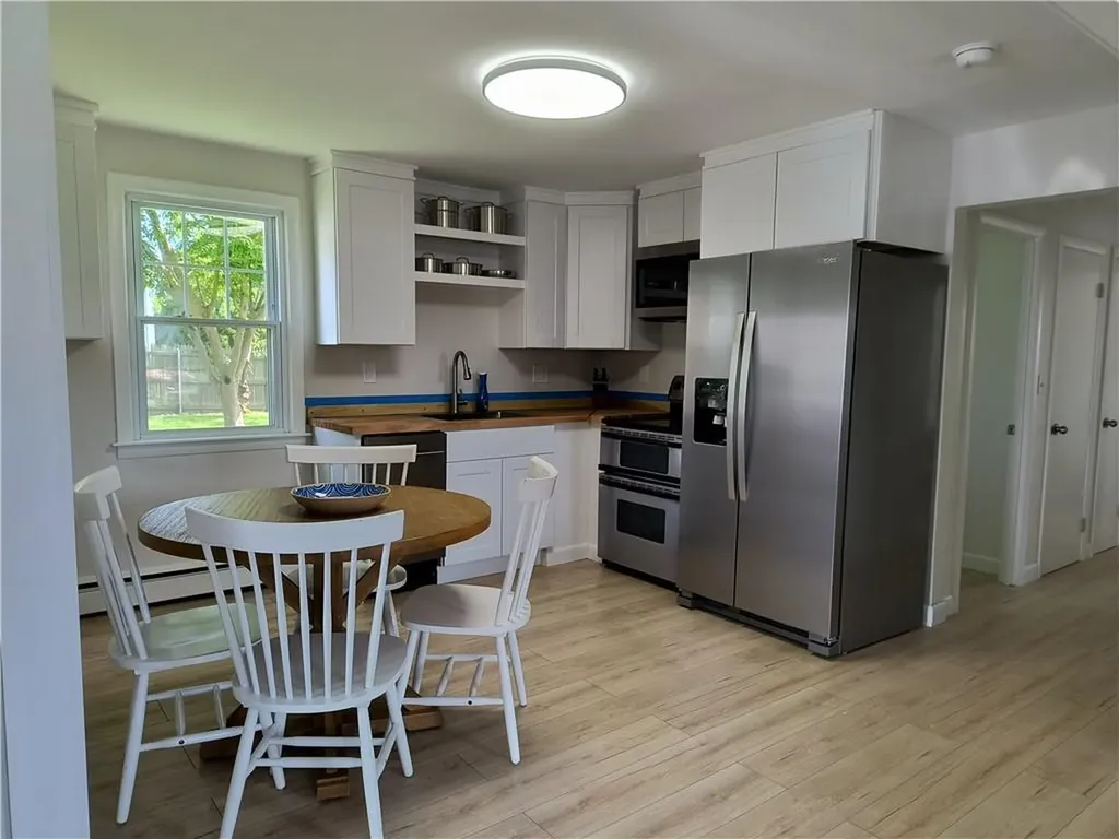 10 Reardon Drive Middletown RI 02842