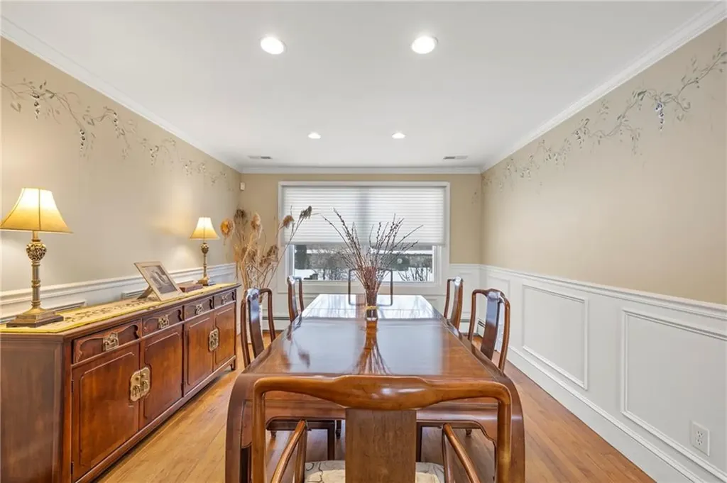 214 Meshanticut Valley Parkway Cranston RI 02920