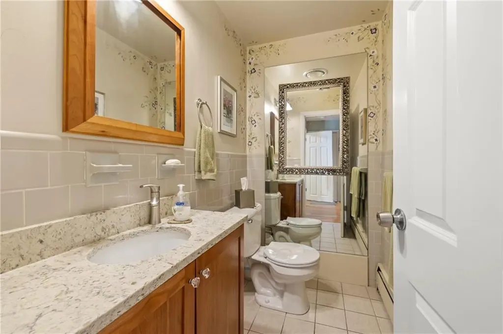 214 Meshanticut Valley Parkway Cranston RI 02920