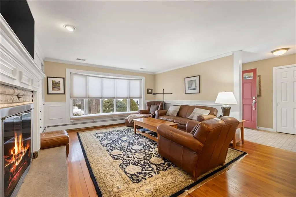 214 Meshanticut Valley Parkway Cranston RI 02920