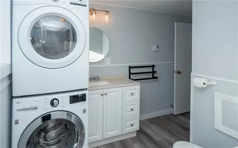 109 Haskins Avenue Tiverton RI 02878