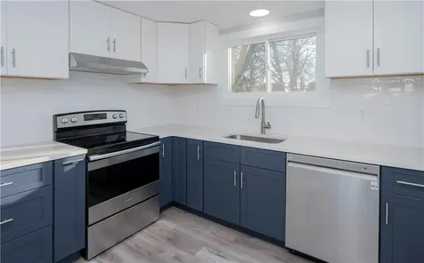 109 Haskins Avenue Tiverton RI 02878