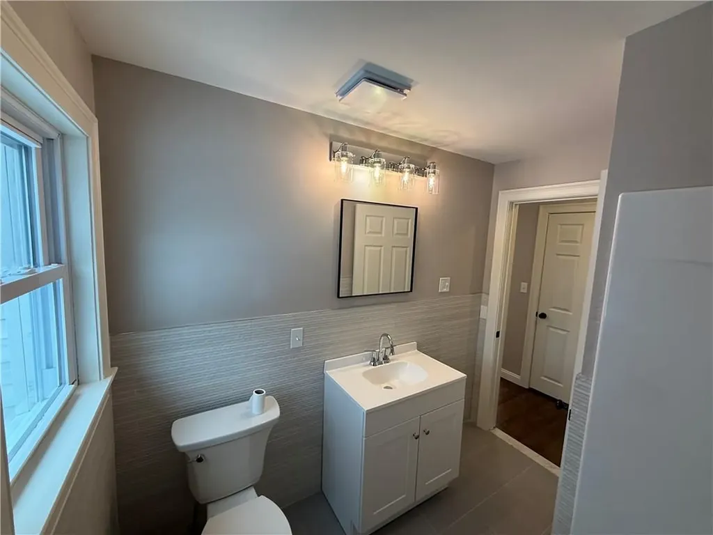 101 Farmland Road Warwick RI 02889