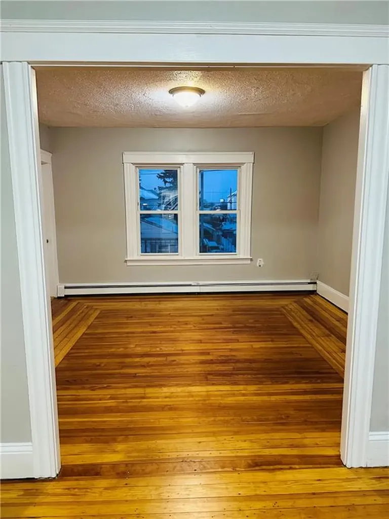 89 Columbine Avenue Pawtucket RI 02861