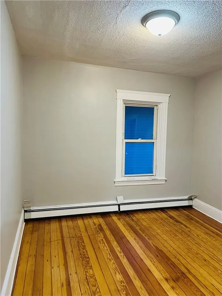 89 Columbine Avenue Pawtucket RI 02861