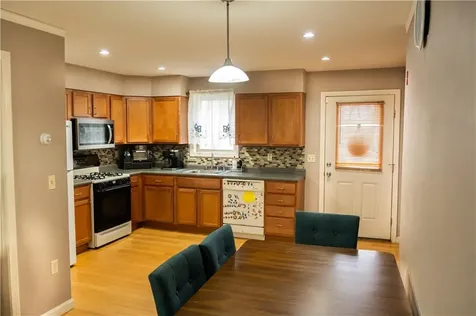 84 Barton Street Pawtucket RI 02860