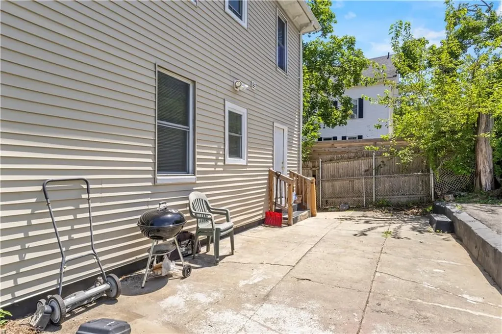 65 Veazie Street Providence RI 02908