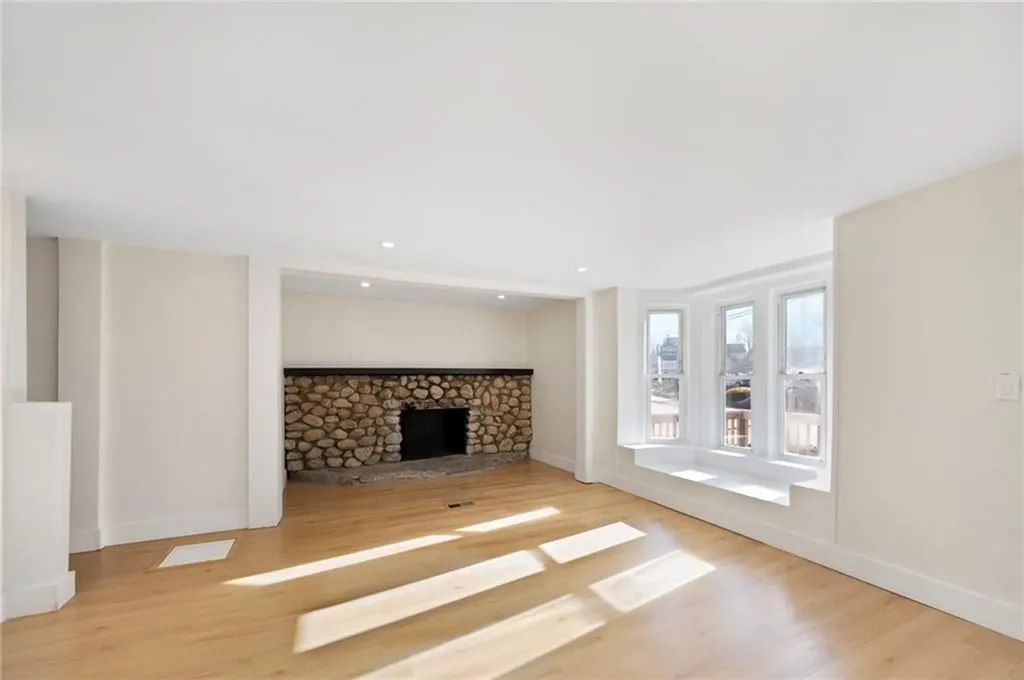 76 Main Street Blackstone MA 01504