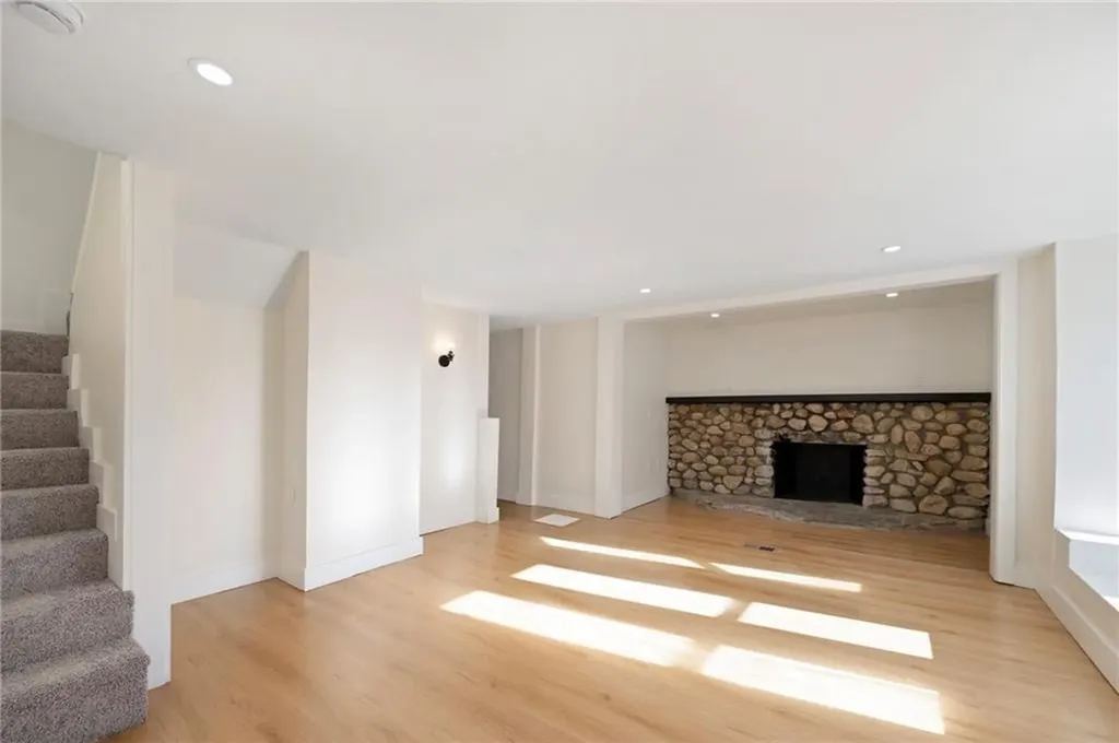 76 Main Street Blackstone MA 01504