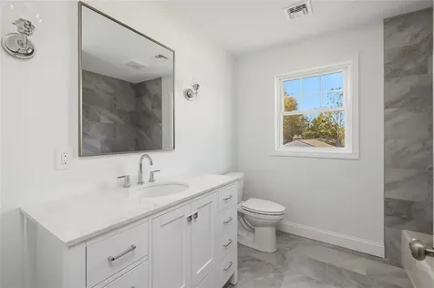 79 Pinehurst Avenue Warwick RI 02889