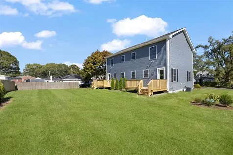 79 Pinehurst Avenue Warwick RI 02889