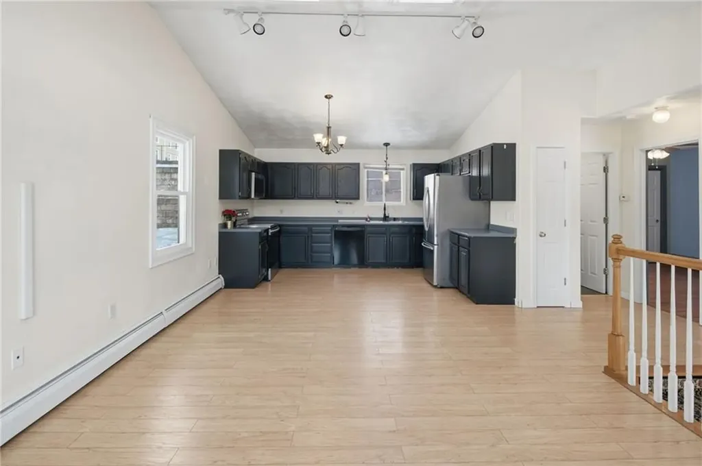 152 Brookside Avenue West Warwick RI 02893