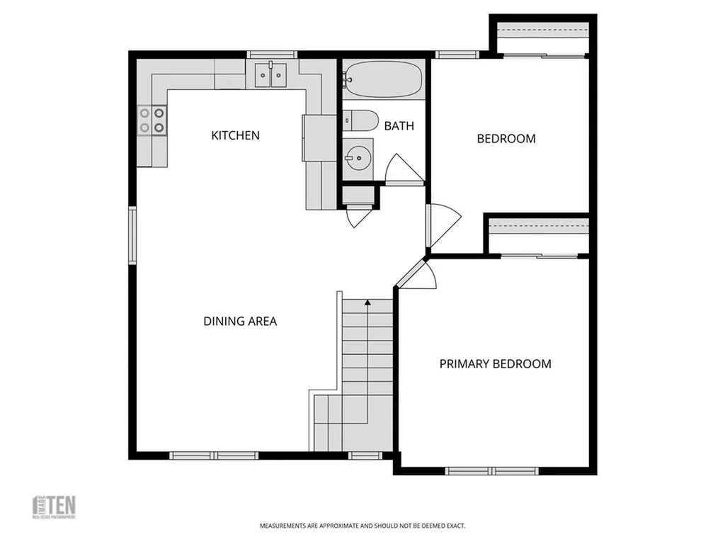 152 Brookside Avenue West Warwick RI 02893