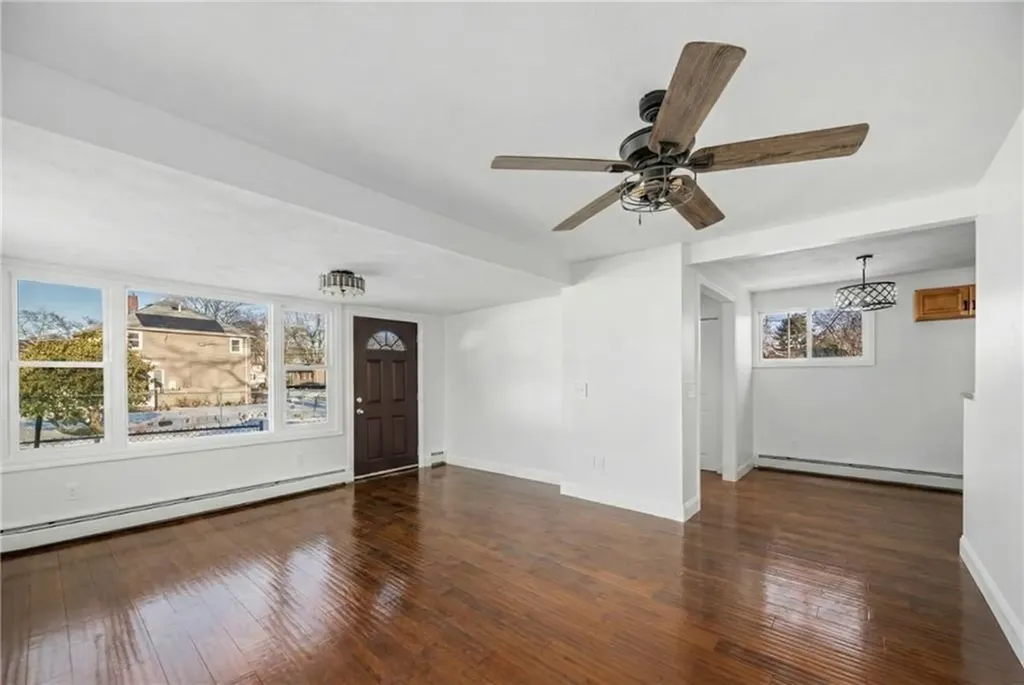 17 Ardway Avenue Warwick RI 02889