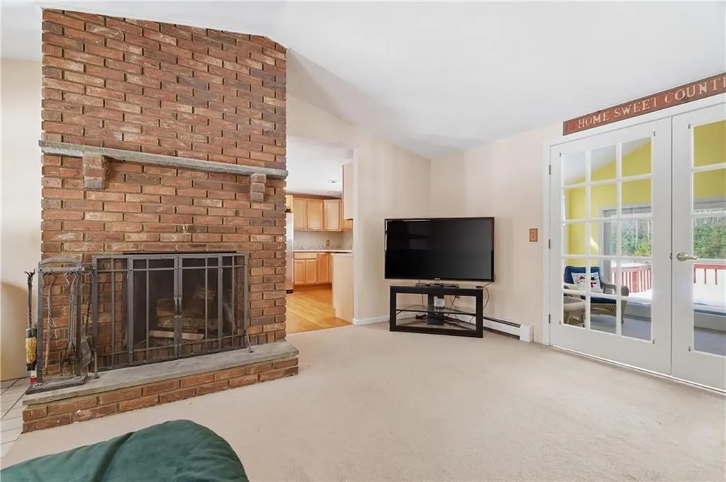 37 Anan Wade Road Glocester RI 02857