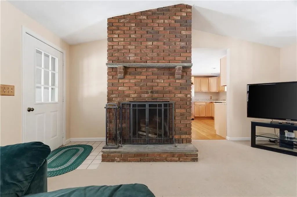 37 Anan Wade Road Glocester RI 02857