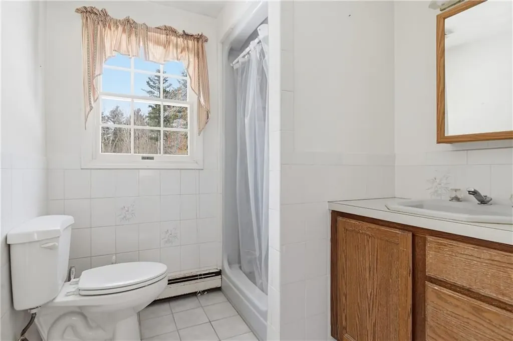 37 Anan Wade Road Glocester RI 02857