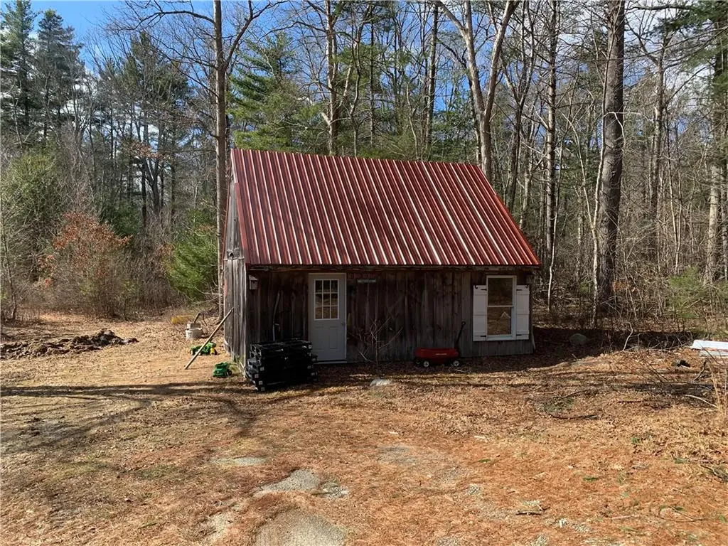 37 Anan Wade Road Glocester RI 02857