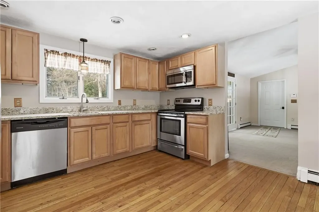 37 Anan Wade Road Glocester RI 02857