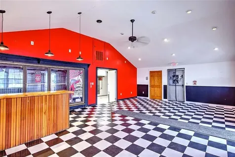 1635 Grand Army Of The Republic Highway Swansea MA 02777