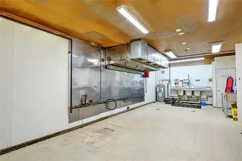 1635 Grand Army Of The Republic Highway Swansea MA 02777