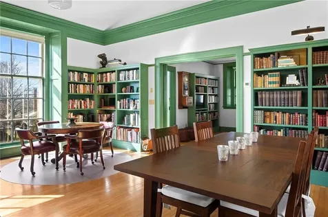 238 Highland Road Tiverton RI 02878