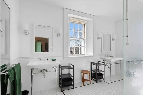 238 Highland Road Tiverton RI 02878